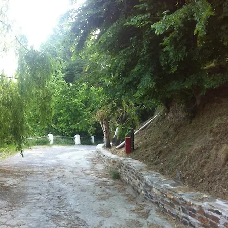 Kemping El Balcon De Pitres